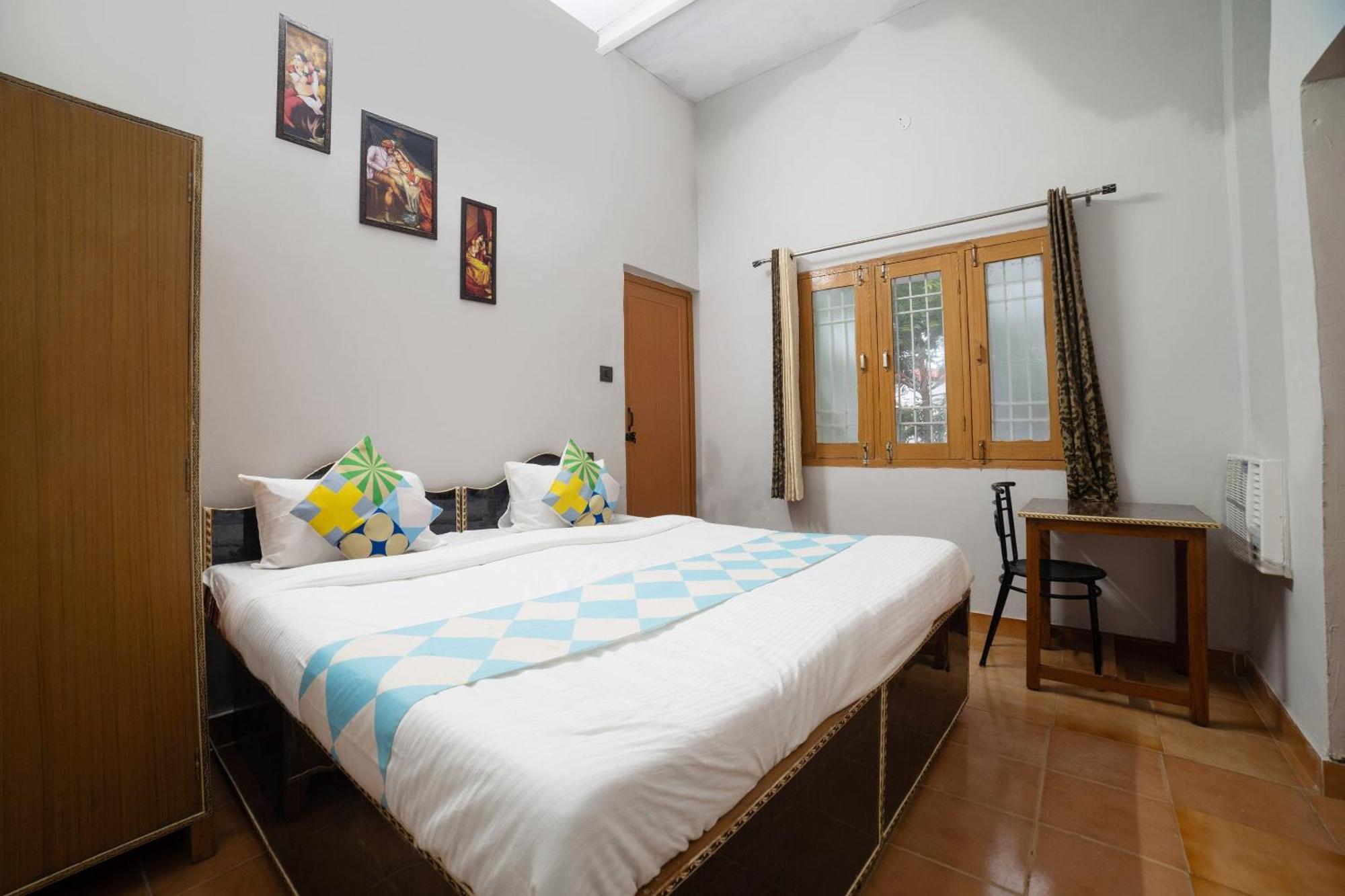 Hotel O Home Gautam Homestay Dehradun Exterior photo