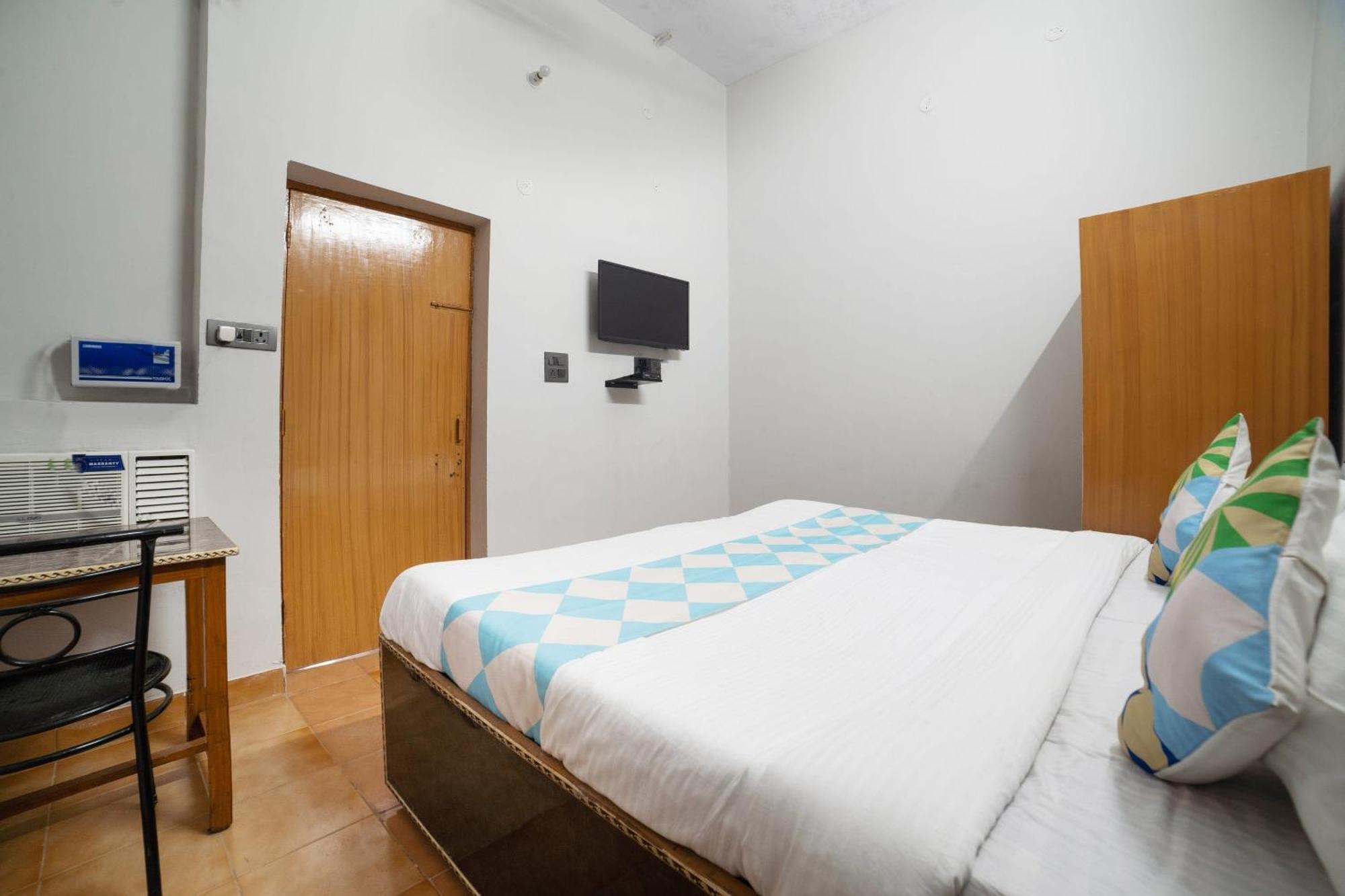 Hotel O Home Gautam Homestay Dehradun Exterior photo